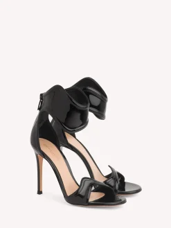 Sandals-Gianvito Rossi LUCREZIA BLACK PATENT